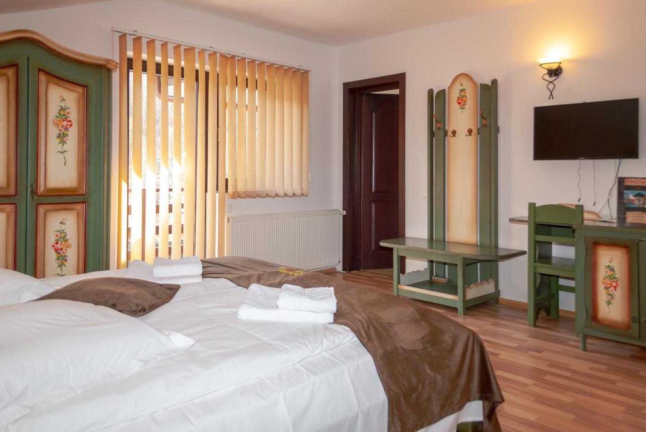 Prolex Turism Srl Hotel Bran  Exterior photo